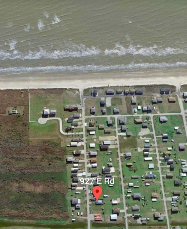 927 South East Road Crystal Beach, TX 77650 - Photo 6 of 6