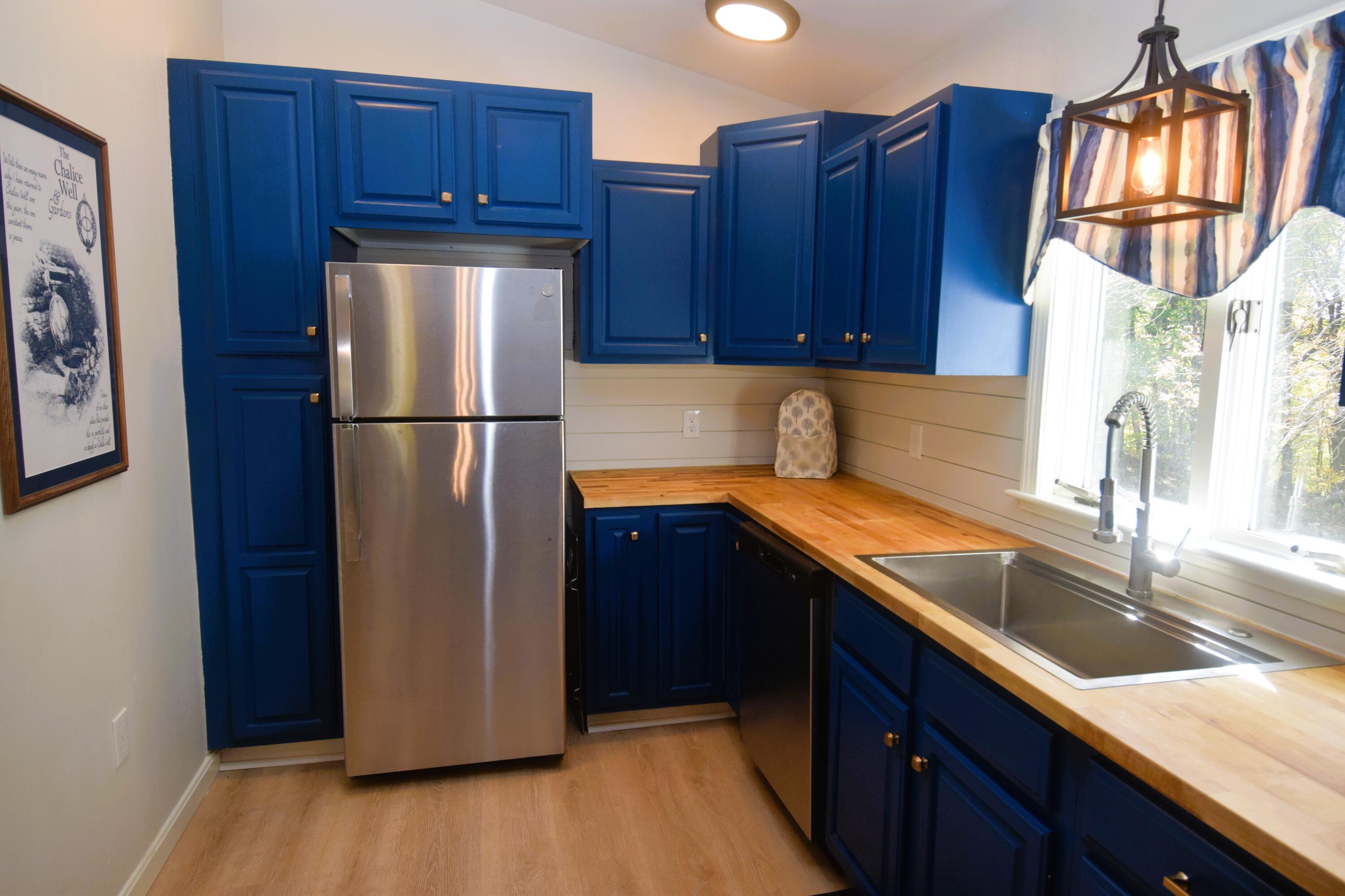 423 East River Road Skowhegan, ME 04976 - Photo 7 of 49 Kitchen