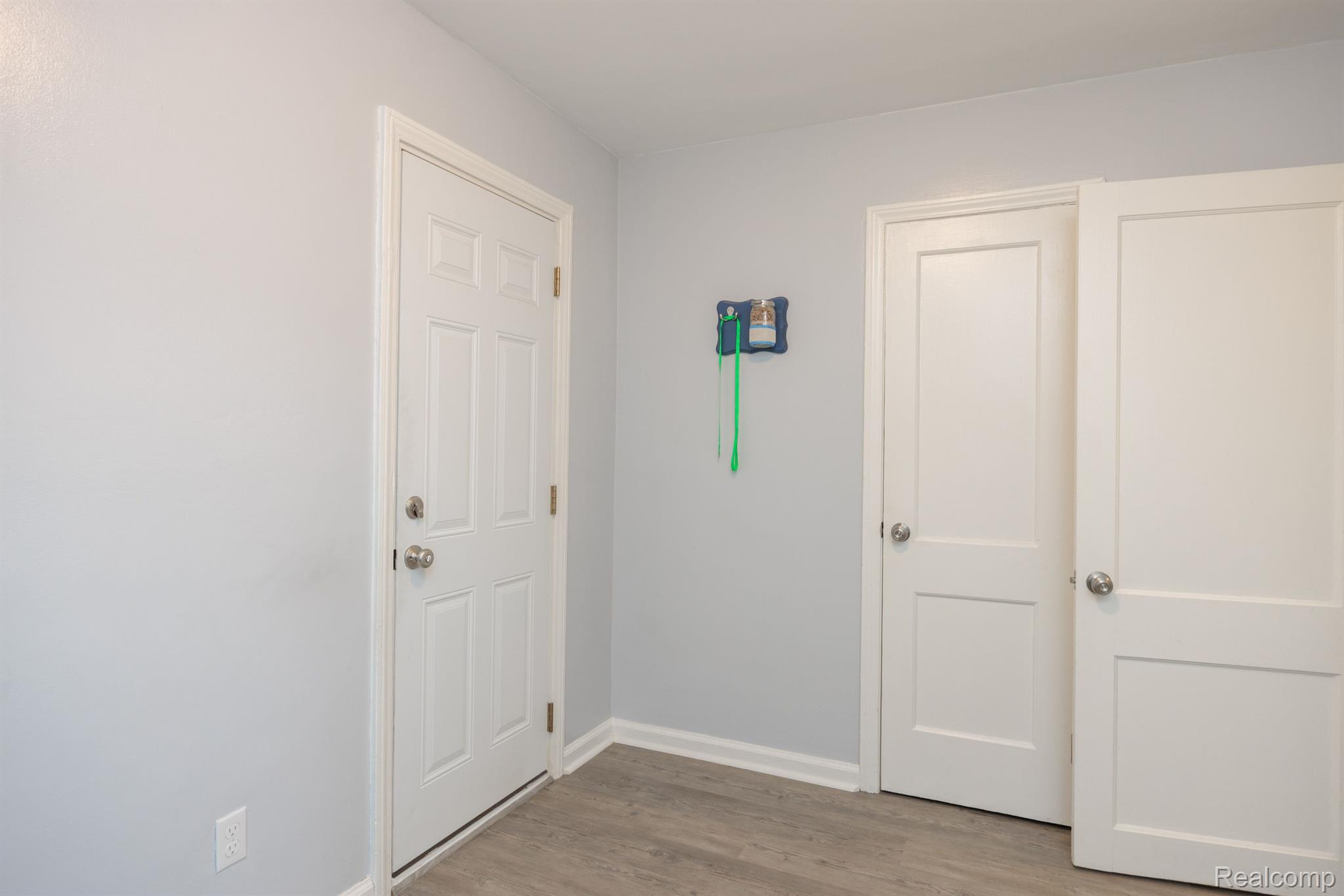 480 Roth Boulevard Clawson, MI 48017 - Photo 13 of 34 Bedroom 2