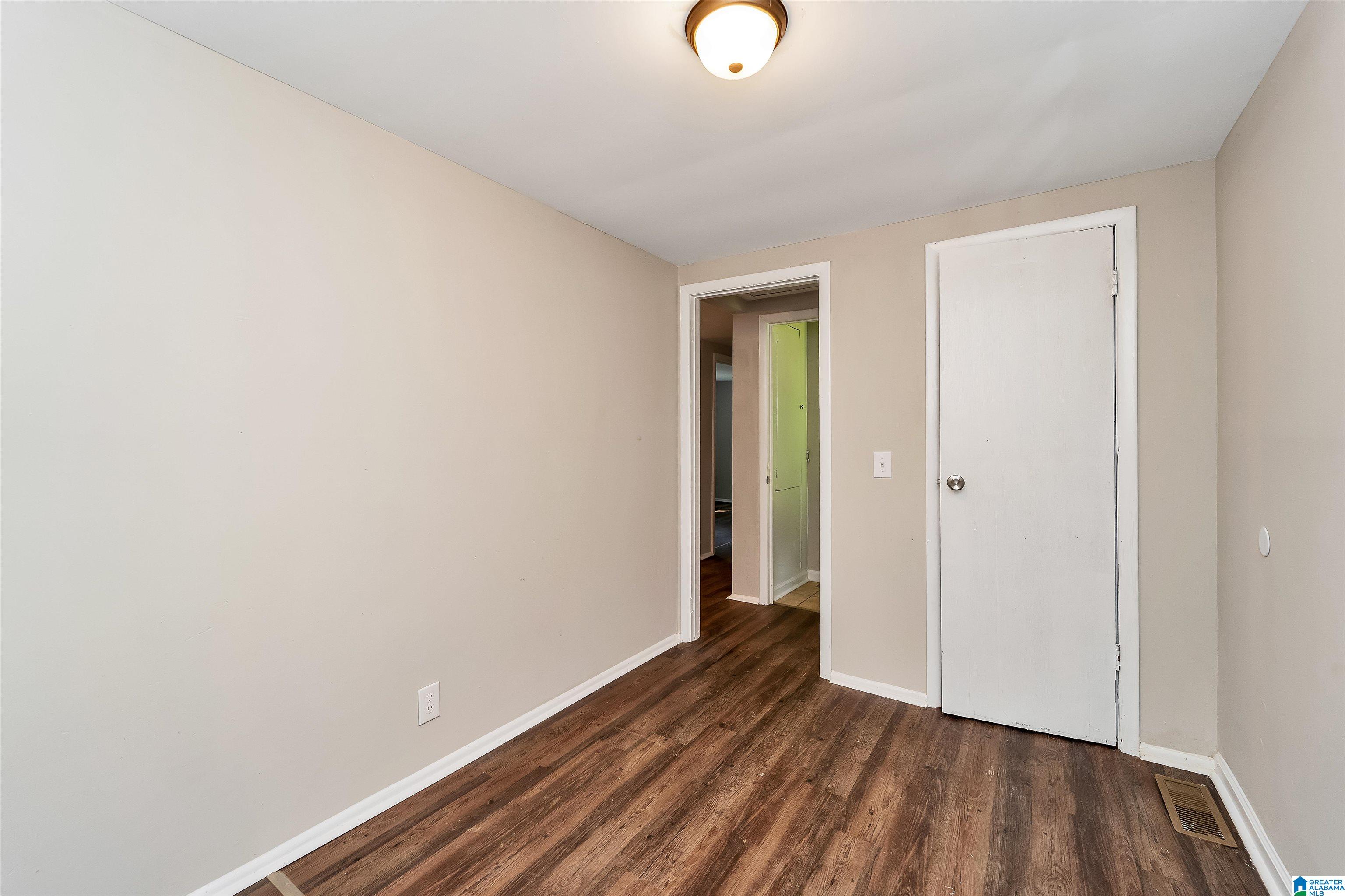 665 Hagbush Road Birmingham, AL 35210 - Photo 19 of 31