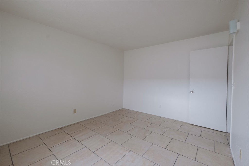 3771 Harvill Lane Riverside, CA 92503 - Photo 14 of 53