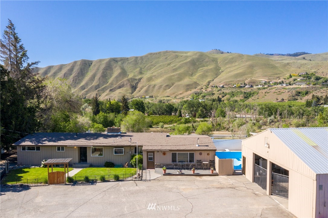 1619 Lower Monitor Road Wenatchee, WA 98801 - Photo 1 of 38 Gallery Image 1