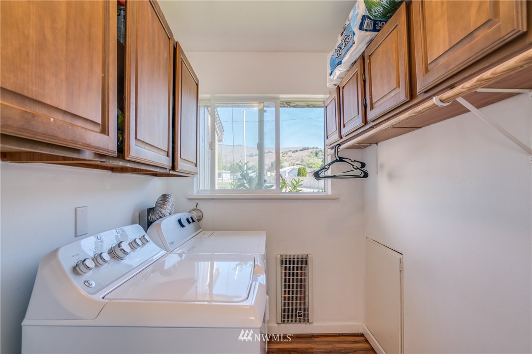 1619 Lower Monitor Road Wenatchee, WA 98801 - Photo 29 of 38 Gallery Image 29