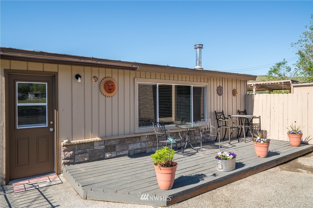 1619 Lower Monitor Road Wenatchee, WA 98801 - Photo 6 of 38 Gallery Image 6