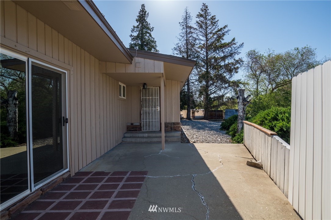 1619 Lower Monitor Road Wenatchee, WA 98801 - Photo 9 of 38 Gallery Image 9