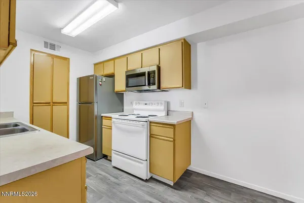 $318,000 | 6850 Sharlands Avenue, Unit 2132, Reno, NV 89523