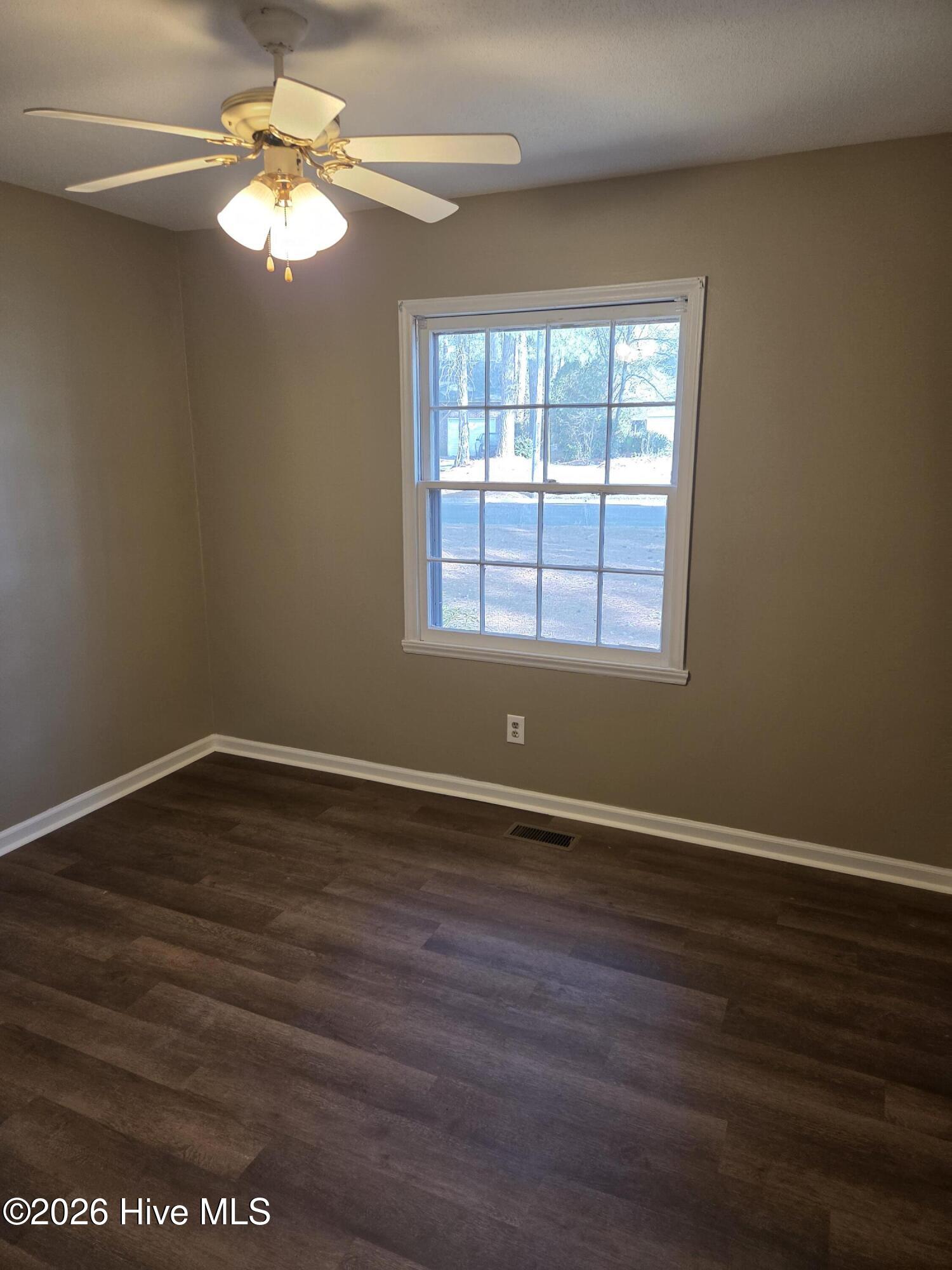 802 Eagle Road Kinston, NC 28501 - Photo 8 of 14 20260314_160913