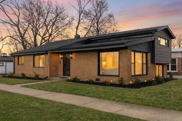$299,999 | 15401 Ellis Avenue, Dolton, IL 60419