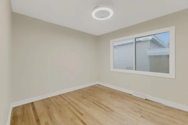 $299,999 | 15401 Ellis Avenue, Dolton, IL 60419