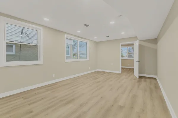 $299,999 | 15401 Ellis Avenue, Dolton, IL 60419