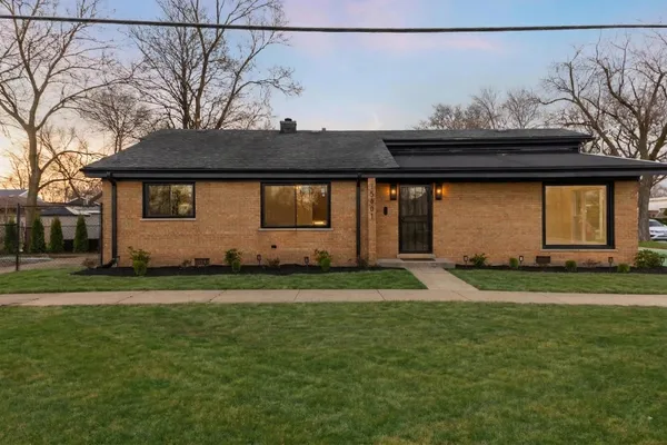 $299,999 | 15401 Ellis Avenue, Dolton, IL 60419