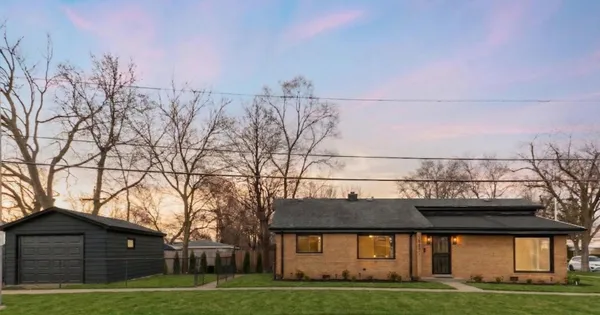 $299,999 | 15401 Ellis Avenue, Dolton, IL 60419