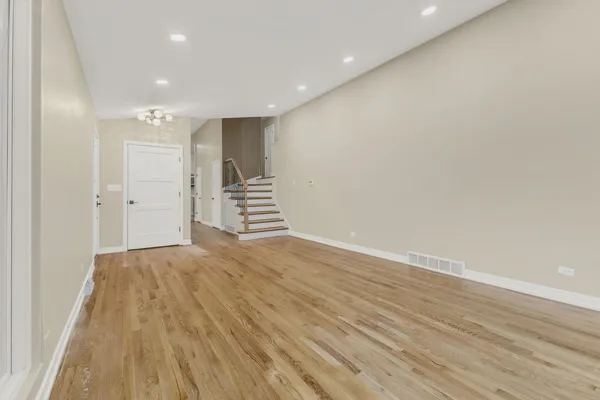 $299,999 | 15401 Ellis Avenue, Dolton, IL 60419