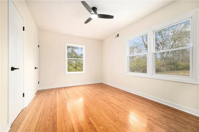 $329,900 | 7620 East Gregory Boulevard, Kansas City, MO 64133