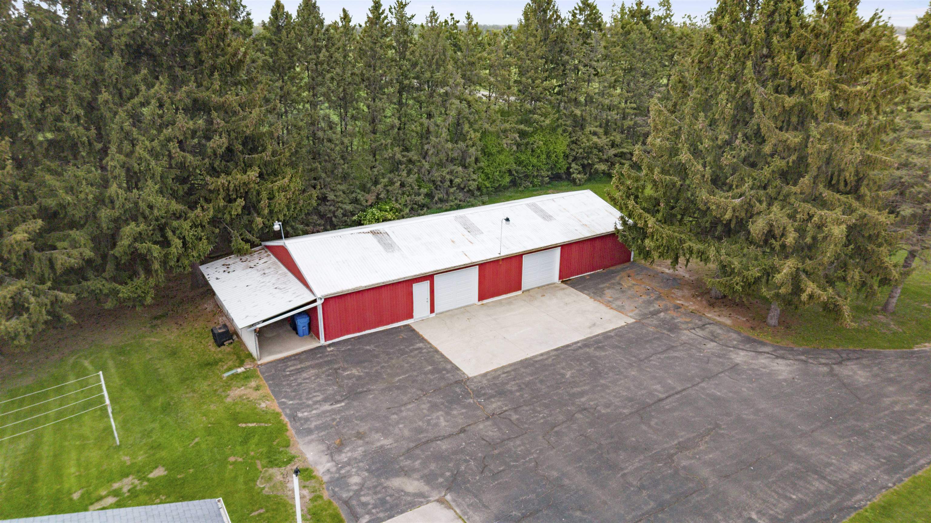 6911 Fahley Road Oshkosh, WI 54904 - Photo 4 of 62