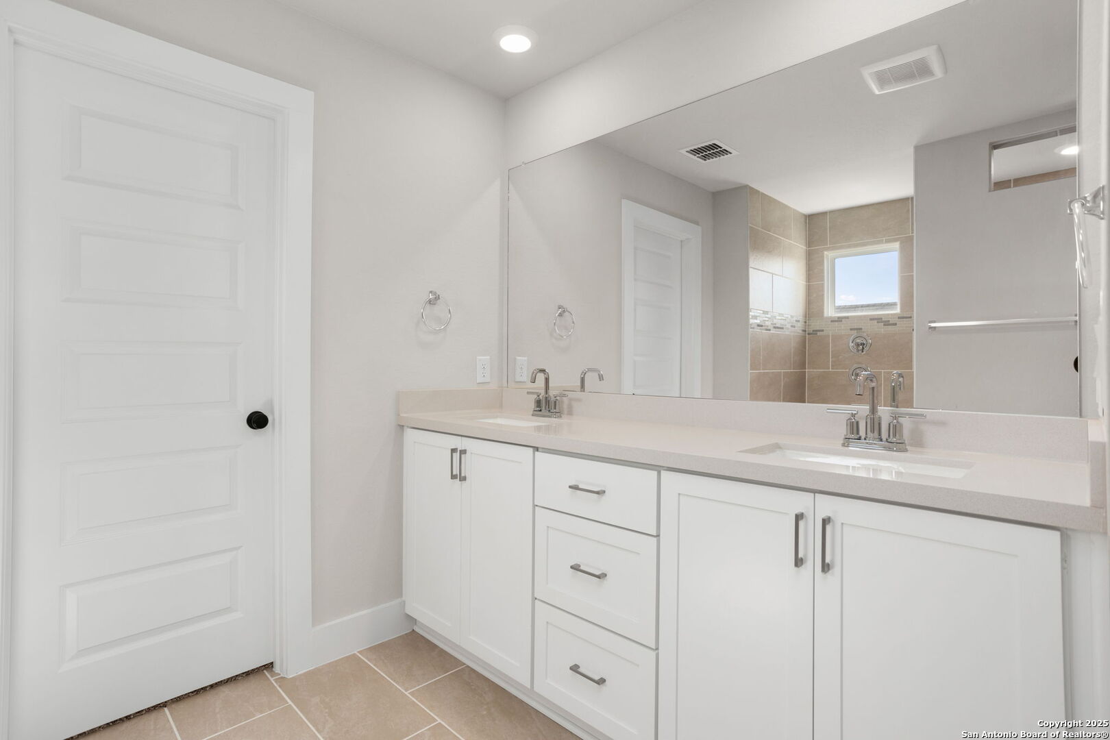 7010 Walkers Loop Live Oak, TX 78233 - Photo 17 of 28