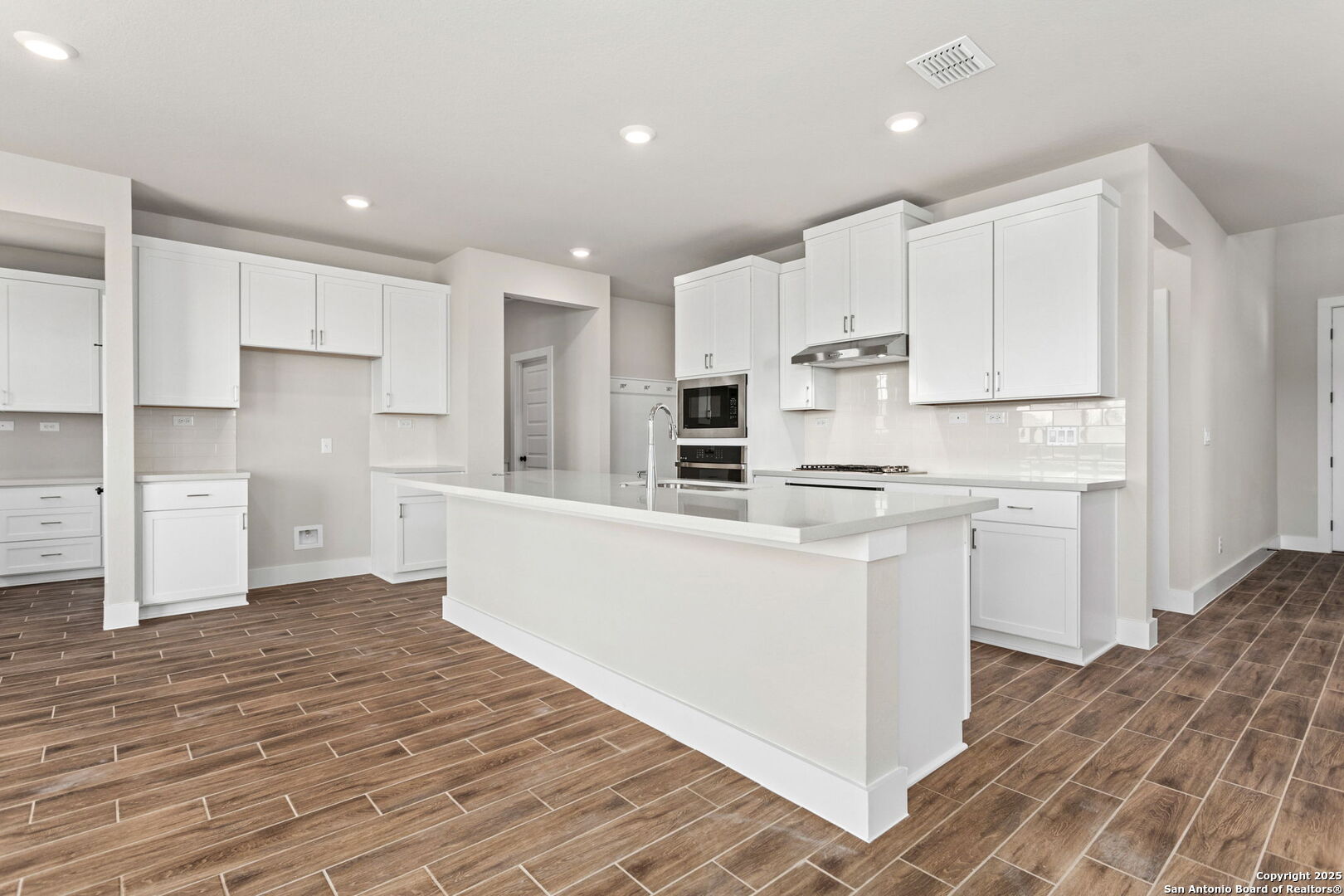 7010 Walkers Loop Live Oak, TX 78233 - Photo 23 of 28