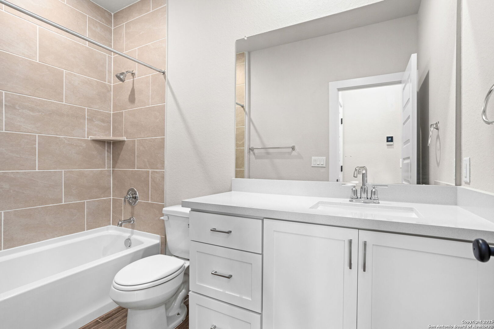 7010 Walkers Loop Live Oak, TX 78233 - Photo 6 of 28