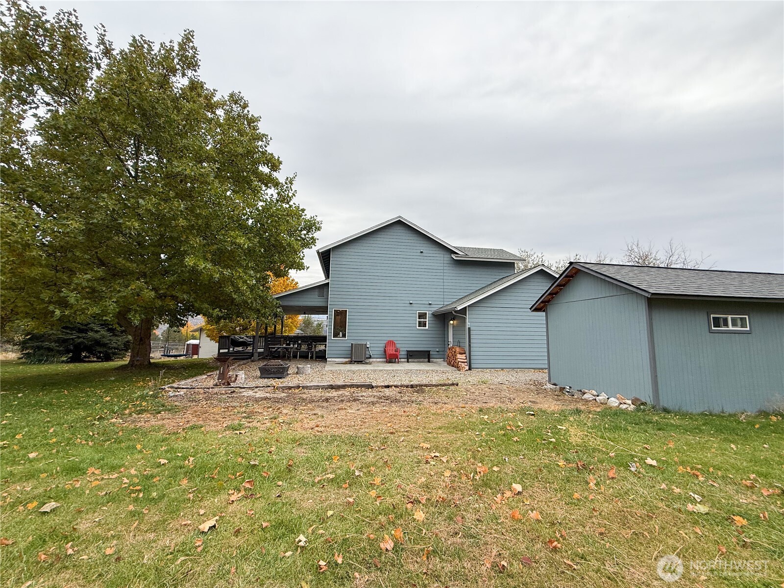 40 Trail Ridge Drive Omak, WA 98841 - Photo 30 of 36 a house view with a garden space
