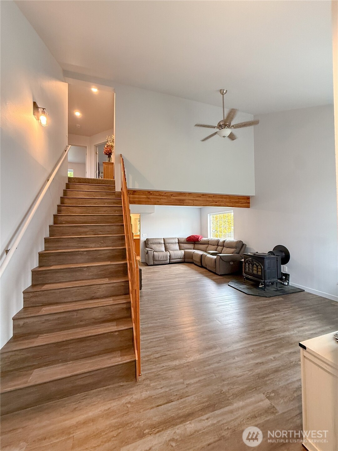 40 Trail Ridge Drive Omak, WA 98841 - Photo 5 of 36 a view of a room with lots of wooden furniture