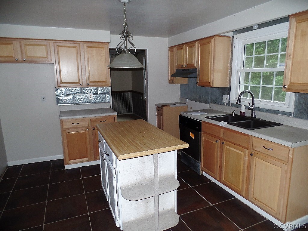 233 Rosegill Road North Chesterfield, VA 23236 - Photo 8 of 47 Gallery Image 8