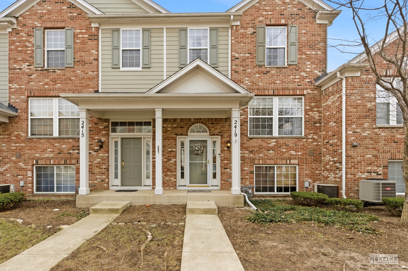 2419 Emily Lane Elgin, IL 60124 - Photo 2 of 25