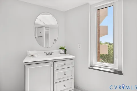 $305,000 | 2956 Hathaway Road, Unit U704, Richmond, VA 23225