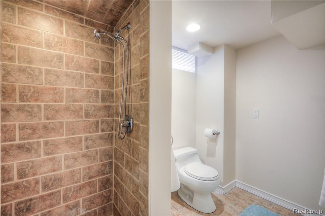 1509 Oakley Road Clawson, MI 48017 - Photo 24 of 28 Lower Level Full Bath