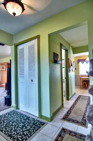 8408 Ridge Road Goodrich, MI 48438 - Photo 5 of 54 21113272-4.JPG