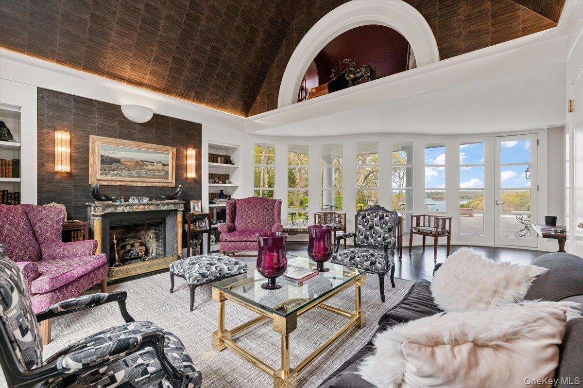 233 Cleft Road Mill Neck, NY 11765 - Photo 15 of 50