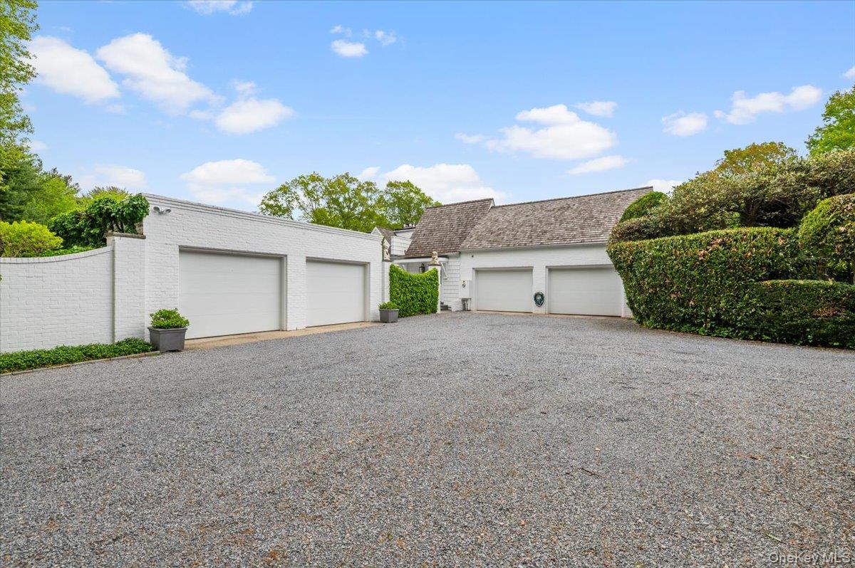 233 Cleft Road Mill Neck, NY 11765 - Photo 43 of 50