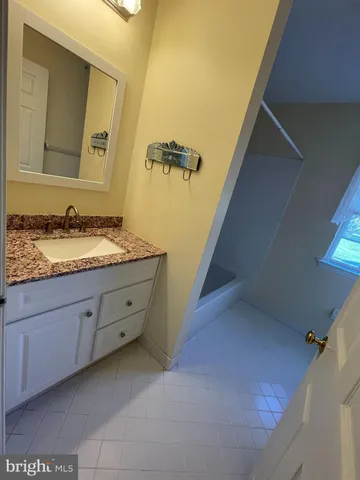 $2,900 | 208 Strawberry Court, Warminster, PA 18974