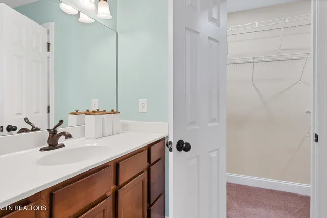 $284,900 | 5914 Pebble Run Way, Knoxville, TN 37918