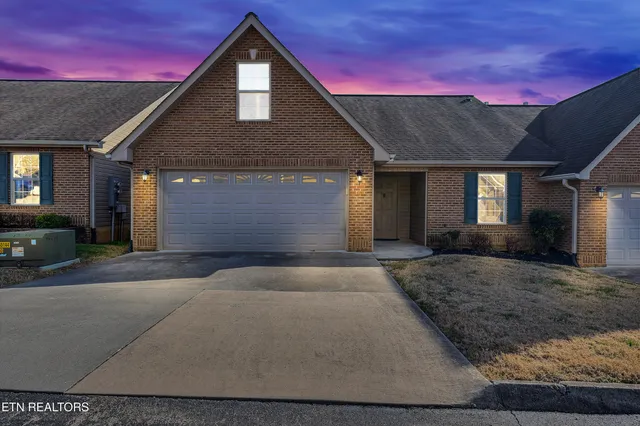 $284,900 | 5914 Pebble Run Way, Knoxville, TN 37918