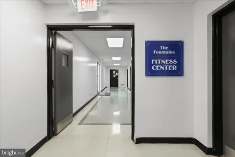 $2,995 | 301 North Beauregard Street, Unit 1404, Alexandria, VA 22312