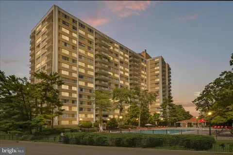 $2,995 | 301 North Beauregard Street, Unit 1404, Alexandria, VA 22312