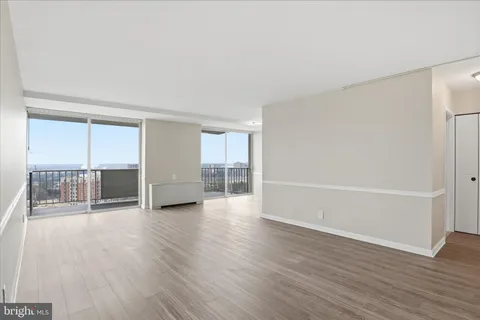 $2,995 | 301 North Beauregard Street, Unit 1404, Alexandria, VA 22312