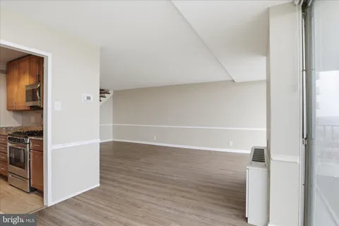 $2,995 | 301 North Beauregard Street, Unit 1404, Alexandria, VA 22312