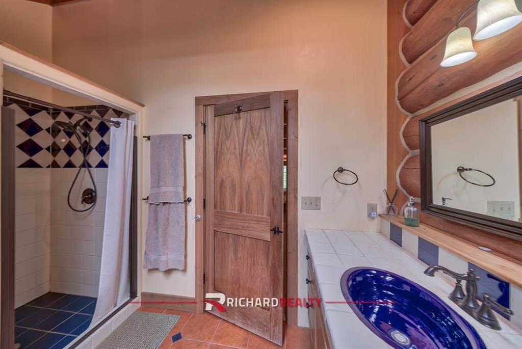 1727 Highway 14 Shell, WY 82441 - Photo 30 of 62 Gallery Image 30