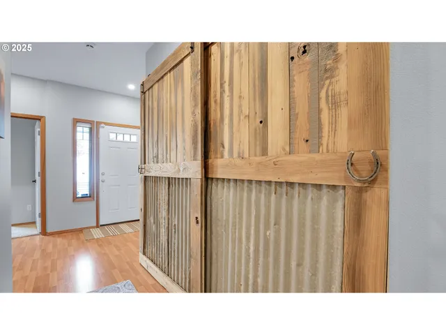 $465,000 | 38766 Barlow Parkway, Sandy, OR 97055