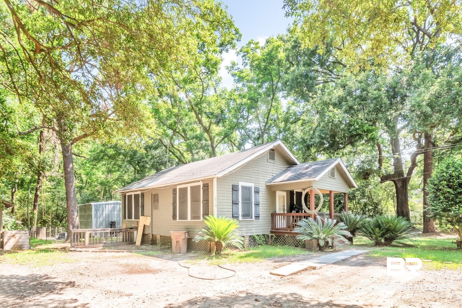2516 Clubhouse Road West Mobile, AL 36605 - Photo 2 of 8