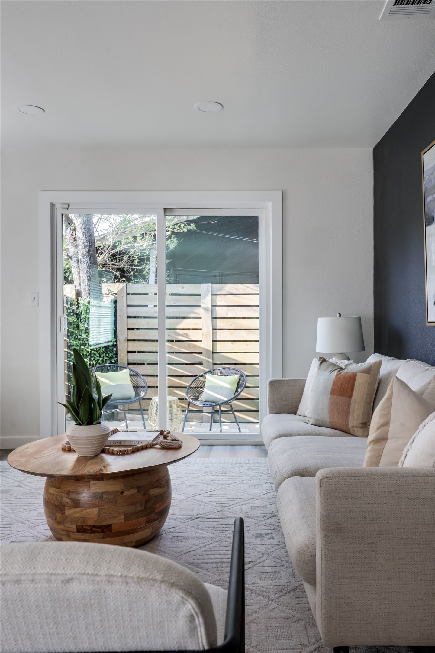 1122 Mason Avenue Austin, TX 78721 - Photo 7 of 39 Gallery Image 7