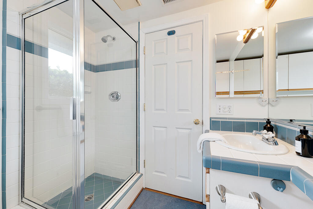 125 San Roque Road Santa Barbara, CA 93105 - Photo 27 of 41 125 San Roque Road - HsHProd-29