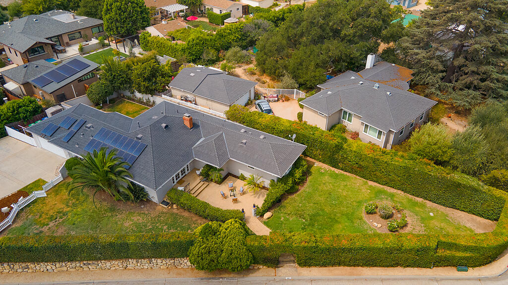 125 San Roque Road Santa Barbara, CA 93105 - Photo 36 of 41 125 San Roque Road - HsHProd-7