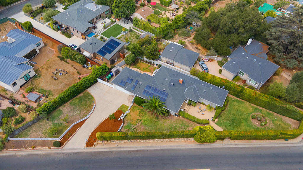 125 San Roque Road Santa Barbara, CA 93105 - Photo 38 of 41 125 San Roque Road - HsHProd-9