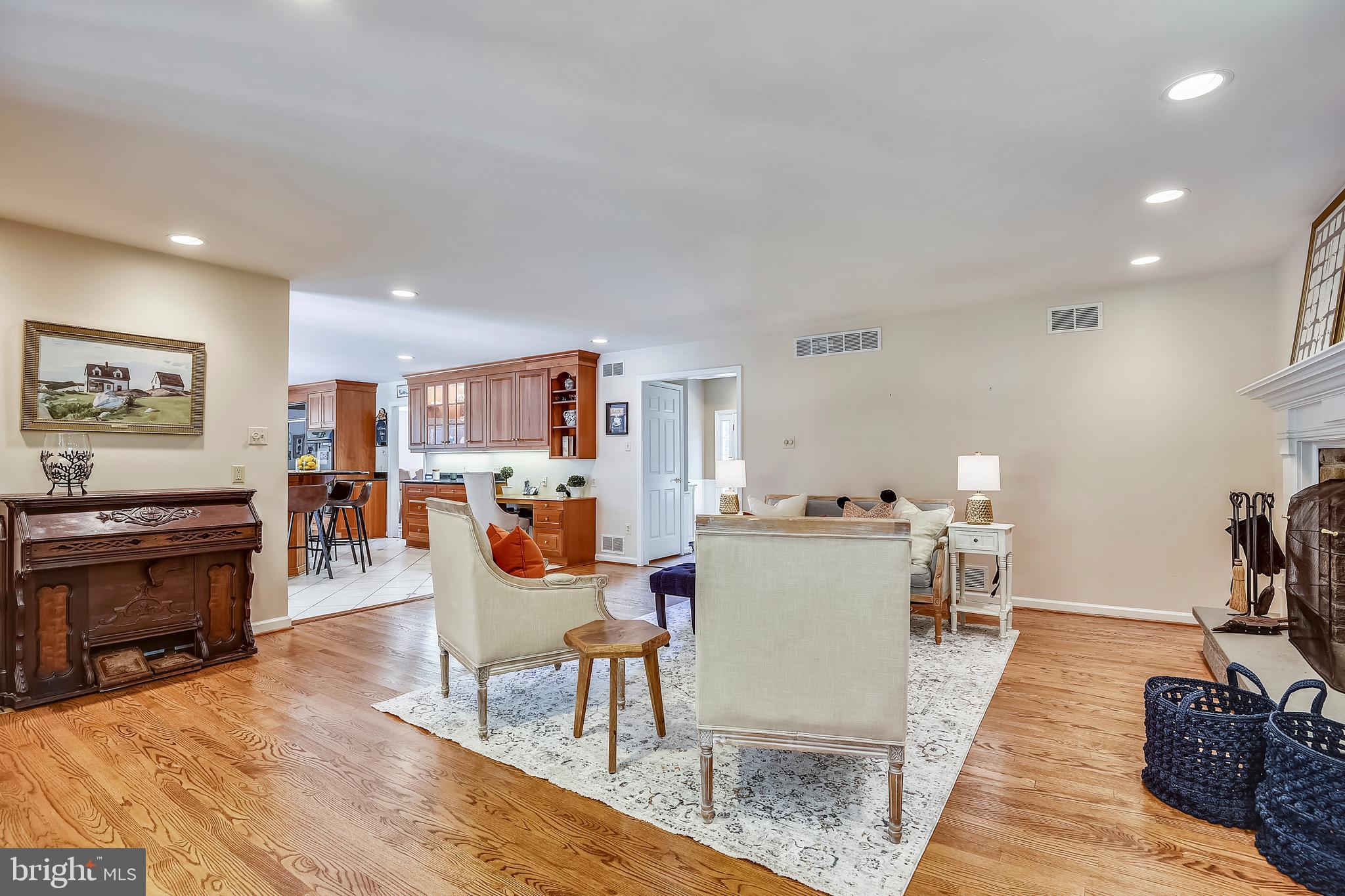 13003 Talisman Road Reisterstown, MD 21136 - Photo 6 of 53 Living Room