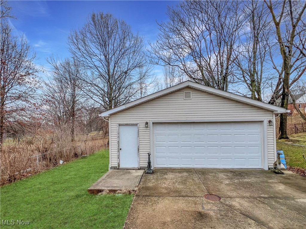 1935 Rockefeller Road Wickliffe, OH 44092 - Photo 17 of 17 Gallery Image 17