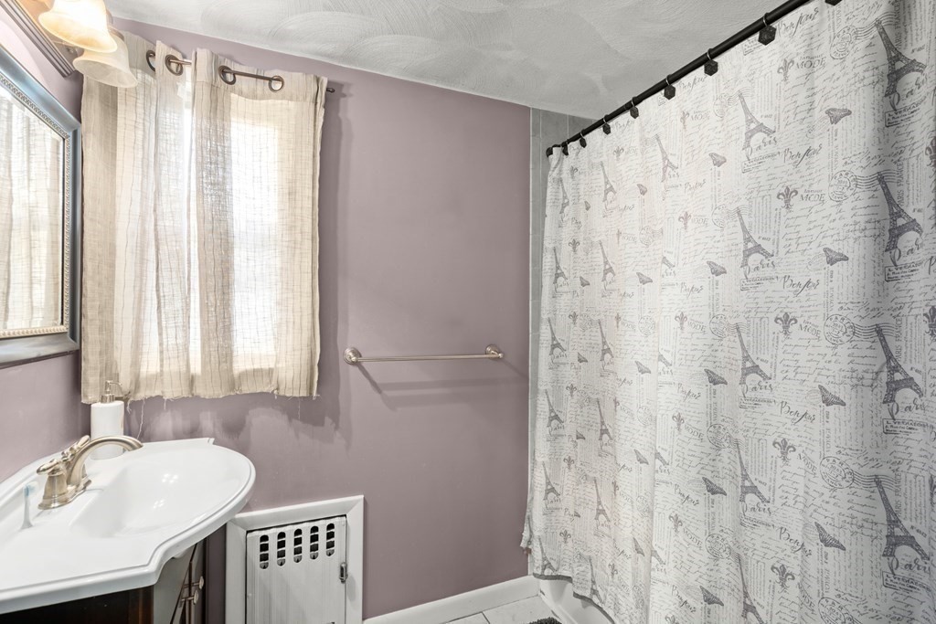 27 Overlook Road, Unit 1 Arlington, MA 02474 - Photo 14 of 23