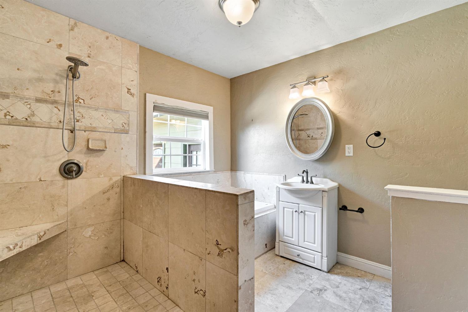 114 Dewitt Avenue Clovis, CA 93612 - Photo 23 of 37