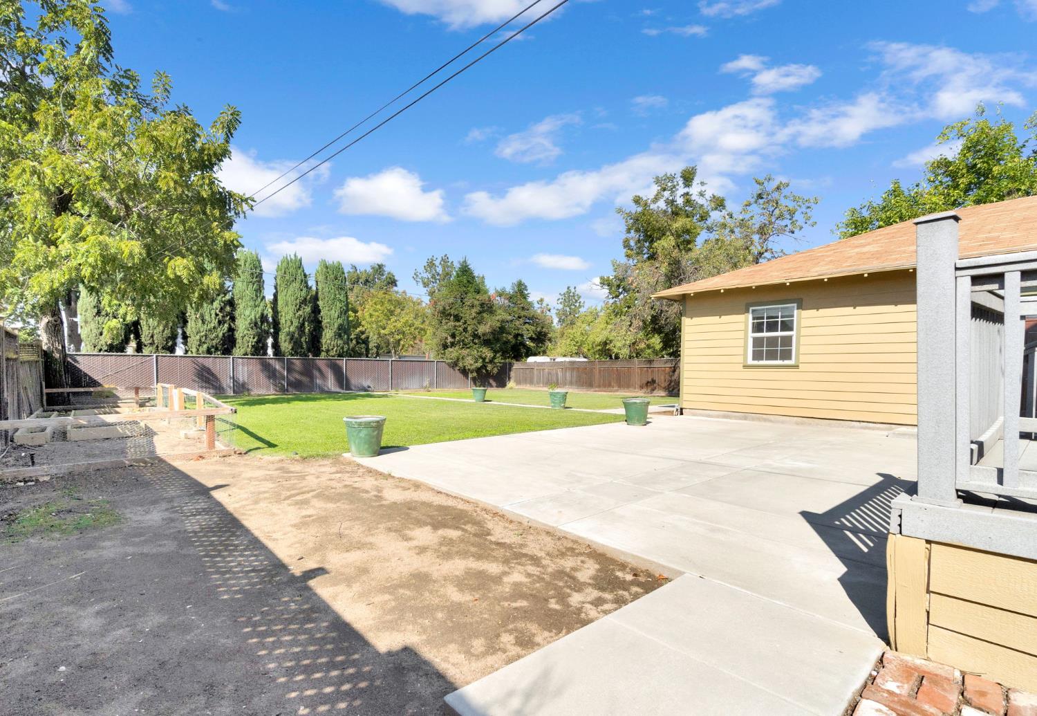 114 Dewitt Avenue Clovis, CA 93612 - Photo 27 of 37